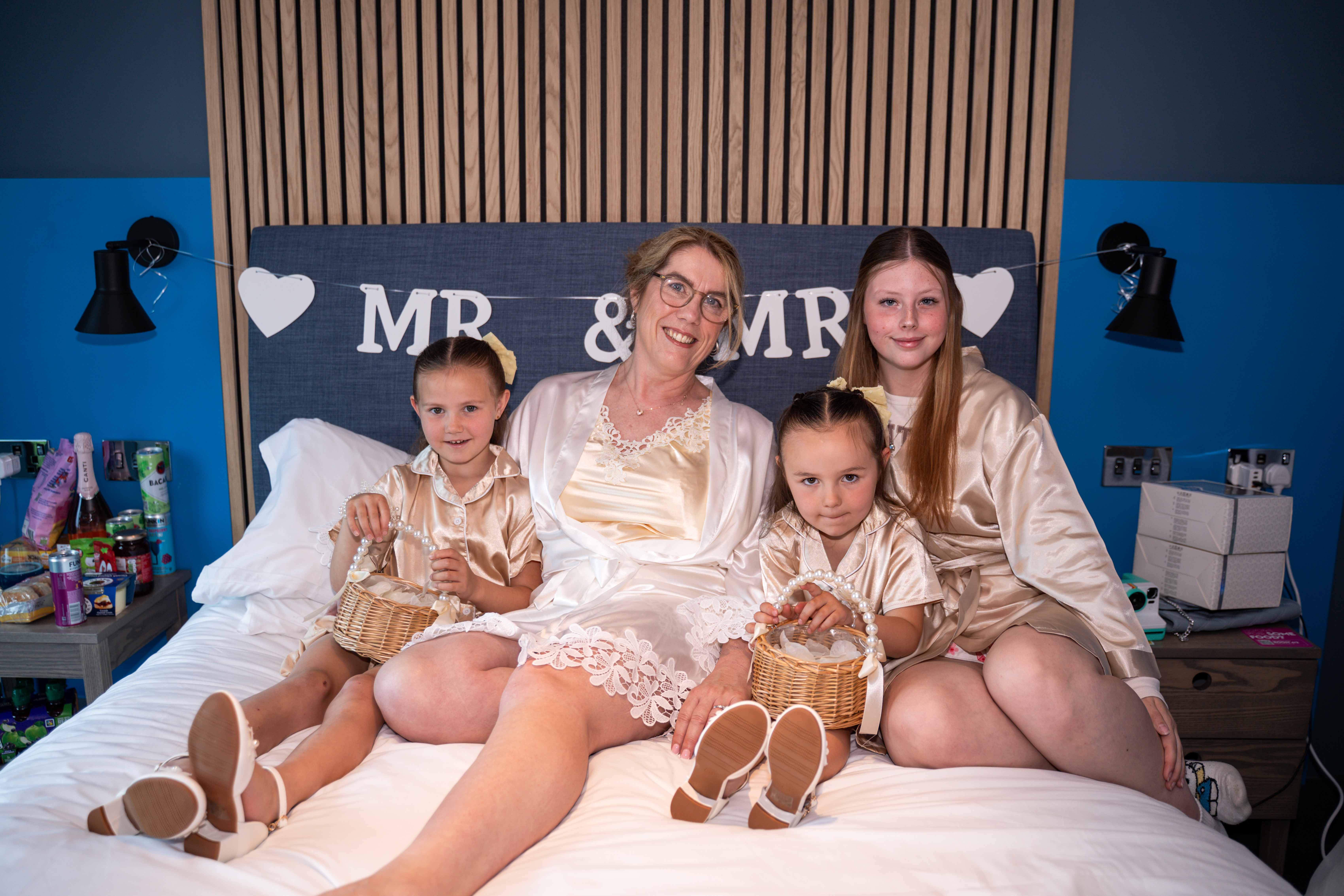 Pauline & Robert wedding photo 22